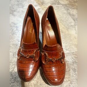 Platform heel